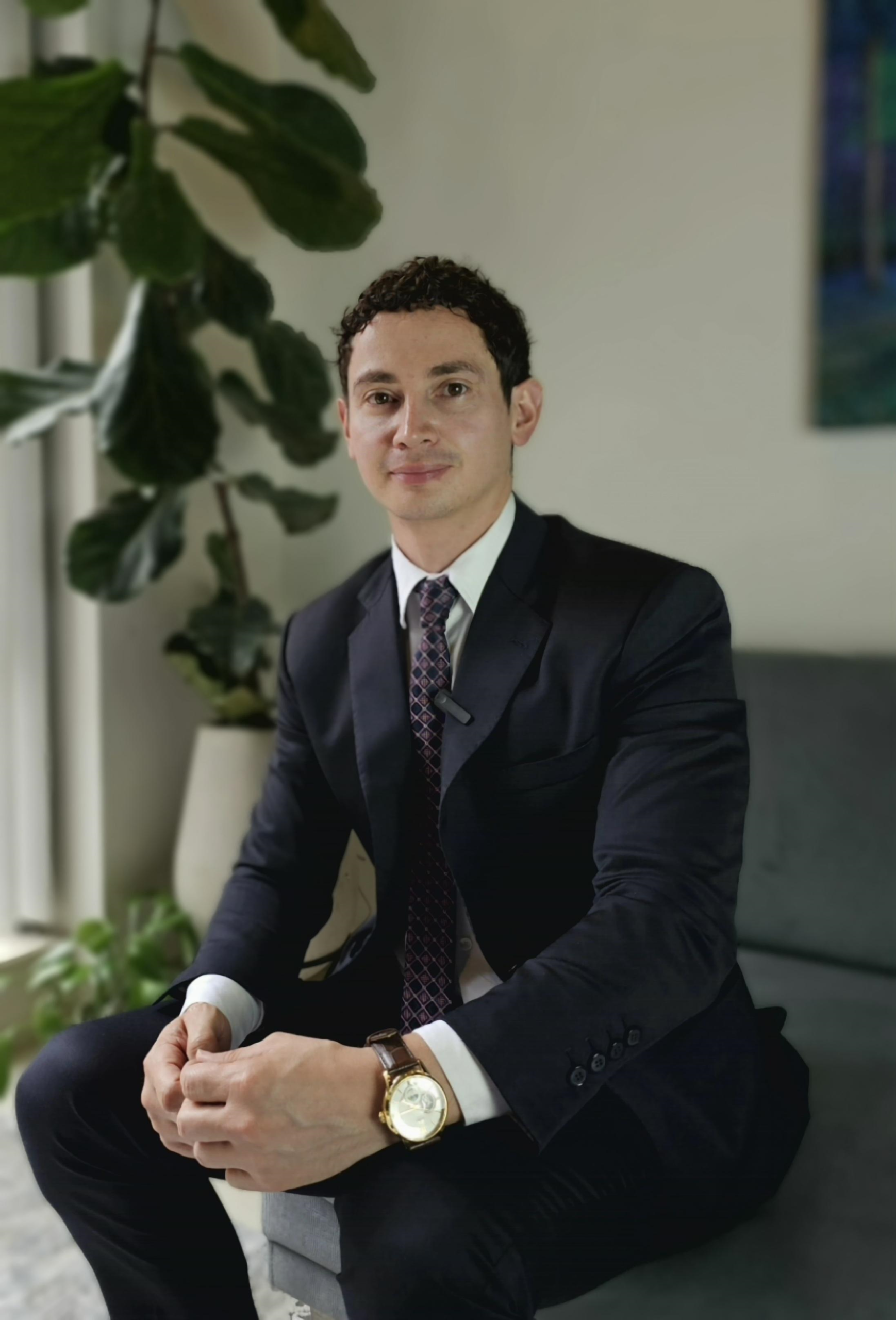 Andrés Jiménez, Contador Público